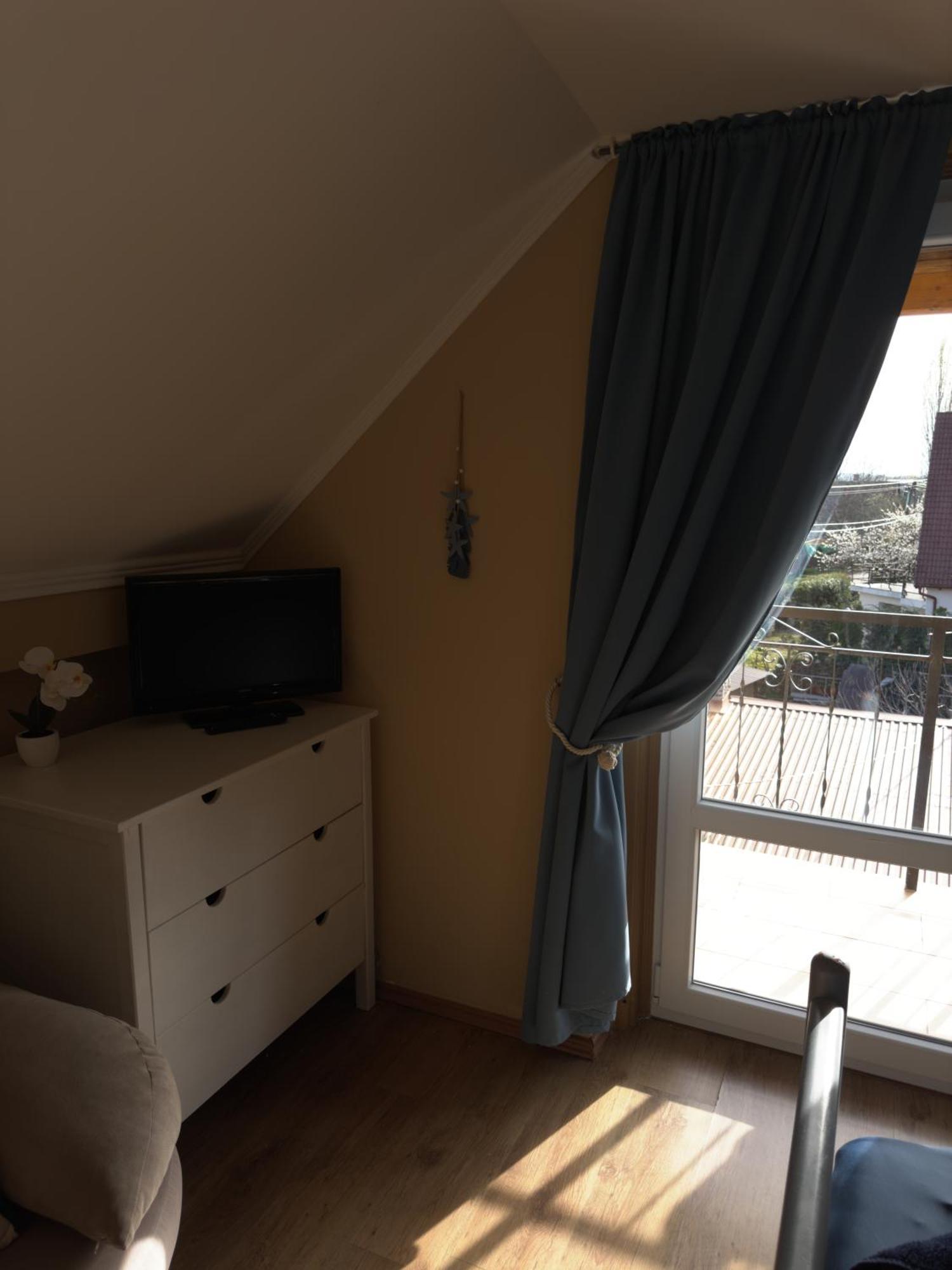 Rozsa Apartman 2 Alsoors Room photo