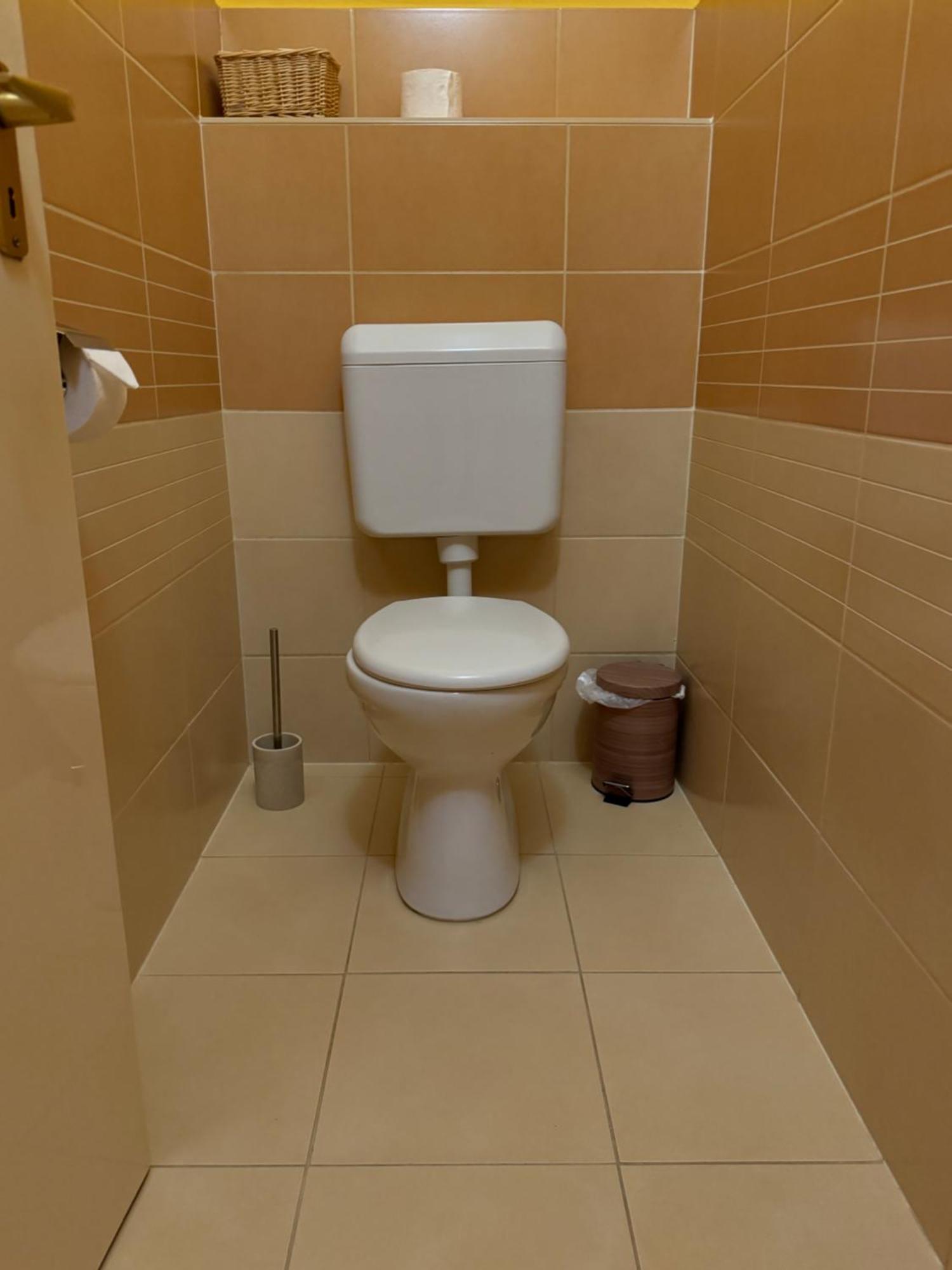 Rozsa Apartman 2 Alsoors Room photo